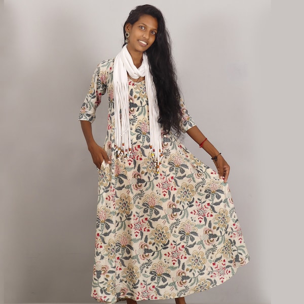 ROBE LONGUE Robe d'été longue avec ou sans manches en coton imprimé fleuri coupe évasée avec foulard assorti