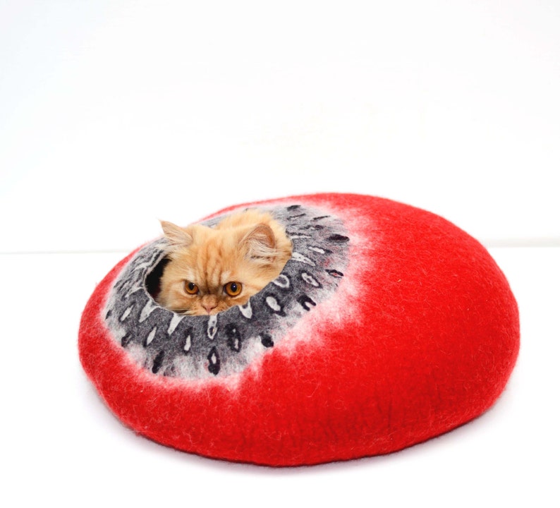 Cat Bed, Cat House, Cat furniture, Cat Cave, Chunky Cat Bed, Chunky Cat House, Chunky Bedding, Puppy Bed, Dog Bed, Dog Furniture,... image 1