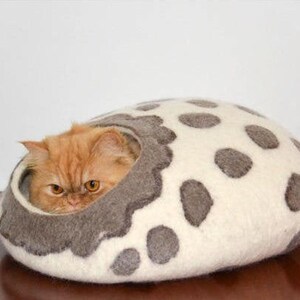Cat bed, cat furniture, Wool Cat cave, pets house, pet bed, dog bed