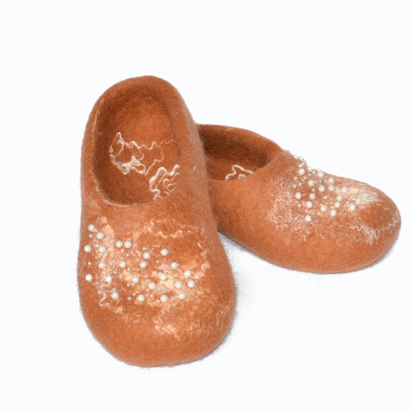 Felted slippers, wool shoes with silk and beads, color brown, ginger
