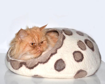 Cat bed, Pet bed, Cat House, Cat furniture, Cat Cave, Wool Cat Bed, Cat Lover Gift, Modern Cat Bed, Pet Bedding, Cat Cave Drop, Wool Cat