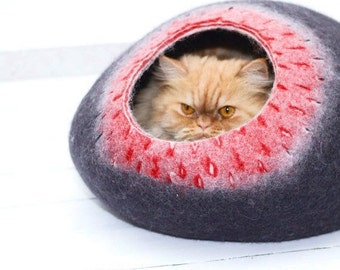 Cat Bed, Cat House, Cat furniture, Cat Cave, Chunky Cat Bed, Chunky Cat House,  Bedding, Puppy Bed, Dog Bed, Dog Furniture, black...