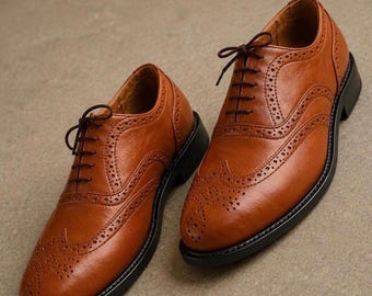 Zapatos Oxford Brogue Wingtip para hombre, color marrón claro / Zapatos de vestir de cuero hechos a mano / Zapatos clásicos formales con cordones para hombre