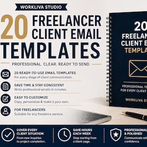 Op de afbeelding: Een donkerblauw notitieboek met spiraalbinding, de tekst 20 FREELANCER CLIENT EMAIL TEMPLATES en een gouden envelop-icoon. Op de kaft staat de tekst WORKLIVA STUDIO. De afbeelding bevat tekst over 20 e-mailtemplates voor freelancers, beschikbaar als directe PDF-download in A4- en US letter-formaat.