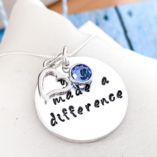 Bijou de remerciement, Collier « Vous avez fait la différence », Cadeau de départ à la retraite pour un collègue, Collier de retraite, Remerciements à un mentor, Cadeau de reconnaissance pour un enseignant