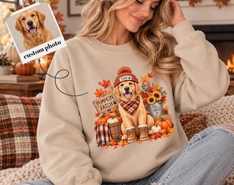 Sudadera de otoño con foto personalizada de mascota, sudadera con cuello redondo y retrato de perro personalizado estilo campo de calabazas, camiseta con nombre de mascota personalizado, regalo de otoño para mamás perrunas