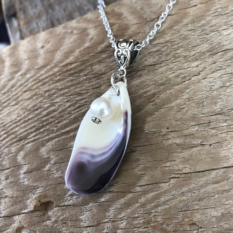 Wampum Pendant Purple Wampum Shell Necklace with FW Pearl