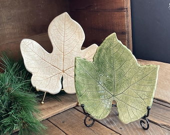 Handmade Grape Leaf Pottery Dish: Eco-Friendly Spoon Rest