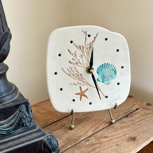 Starfish Seashell Clock, Ceramic Beach House Décor, Coastal Cottage Gifts, One of a Kind, Ocean Wall Clocks, eco-friendly Beach Cottage gift