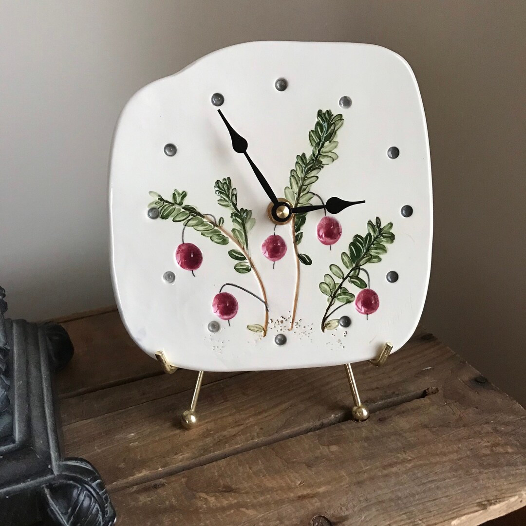 Cranberry Vine Clock Cape Cod Gift Cranberry Decor Handmade Etsy