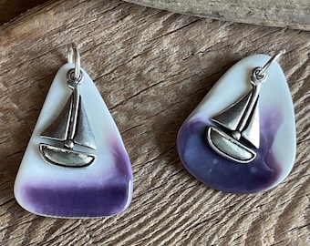 Handmade Wampum Necklace : Sailboat Charm jewelry, Buzzards Bay Quahog Shell