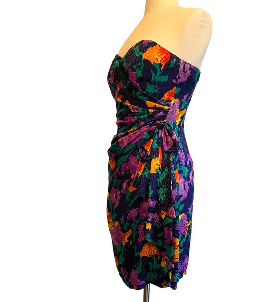 I Magnin Silk Strapless Dress/Side Tie Floral Kne… - image 3