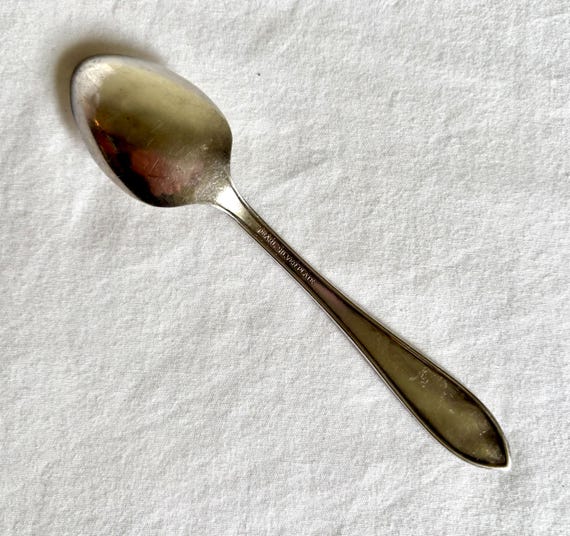 Vintage Yellowstone Souvenir Spoon, Deer Family Pearl Silverplate