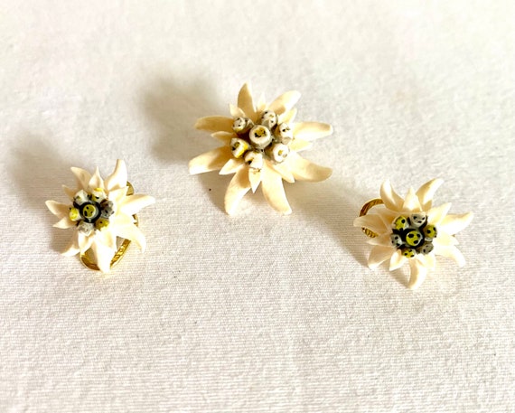Celluloid Flower Brooch & Earrings/Vintage Flower… - image 6