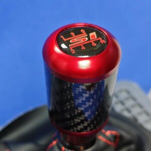 Roter, gewichteter Schaltknauf aus Kohlefaser für 5-/6-Gang-Schaltgetriebe (SI) für Honda Civic MK8, MK9, MK10, MK11, MKX und Accord