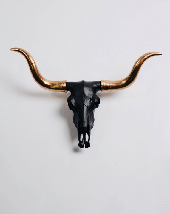 The Cassidy Cow Skull Black W Gold Longhorn Large White Image 0