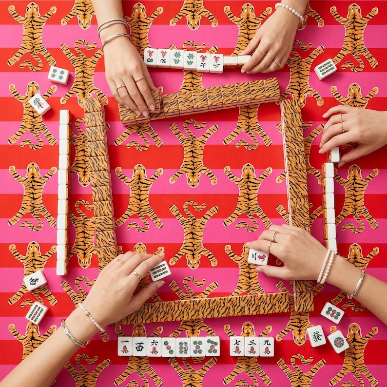 Custom Mahjong Mat, Neoprene, Personalized, Monogram, Letter, Initial, Preppy, Chinoiserie, Tibetan Tigers, Hide Rug Design Bild 1