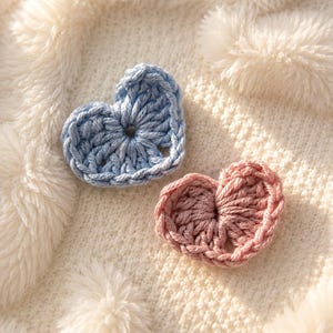 Tiny Heart Crochet Pattern for Absolute Beginners / Step by Step Photo Tutorial /