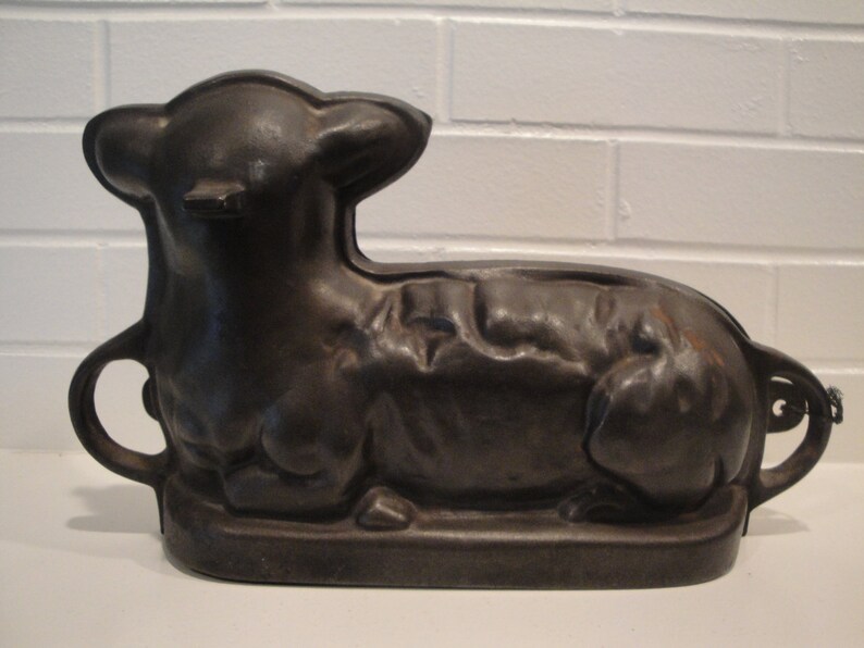 Griswold Vintage Cast Iron Lamb Baking Mold Cake Mold Food Etsy