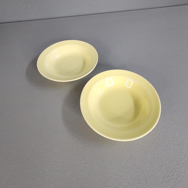 Set of 2 Luray Pastels Yellow Bowls