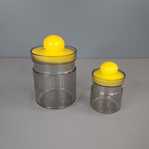 Set of 2 Retro Plastic Containers