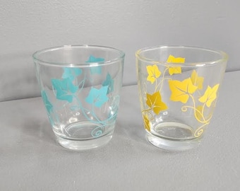 Set of 2 Retro 1/2 Pint Ivy Print Sour Cream Glasses