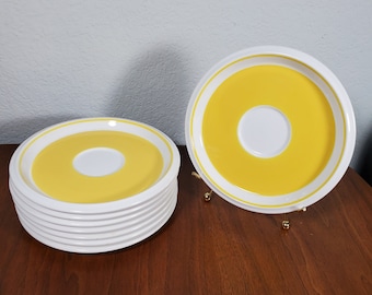 One Mikasa Light 'N Lively Saucer Plate