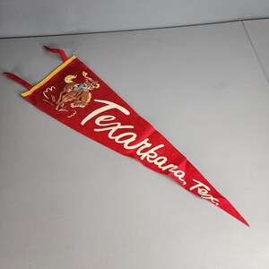 Vintage Texarkana, Tex. Souvenir Felt Pennant Flag
