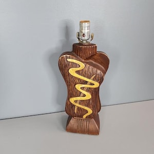 Retro Ceramic Faux Wood Table Lamp