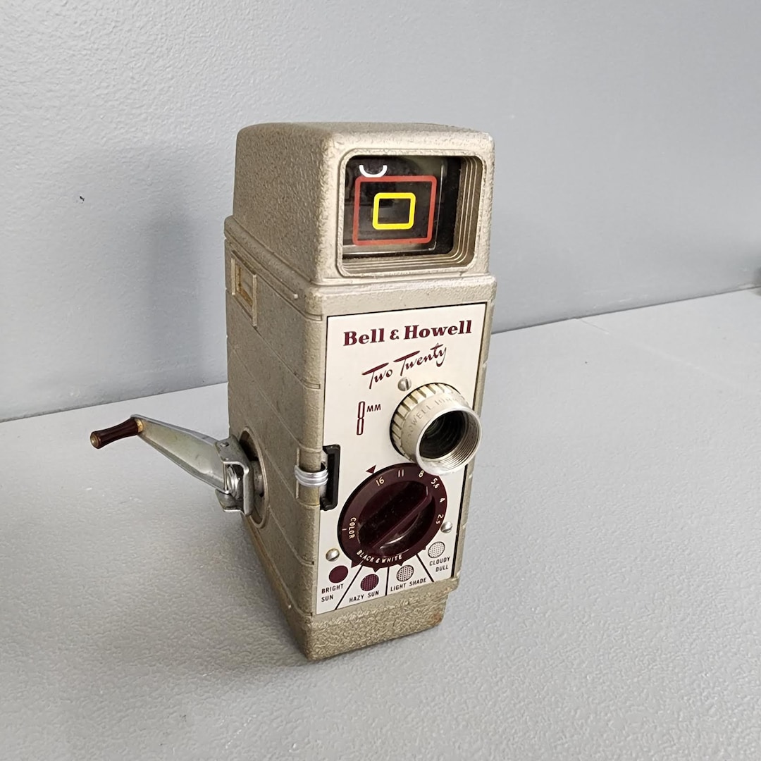 Bell Howell Two Twenty 8mm Video Camera - Etsy