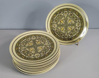 One Green Floral Pattern Texasware Dinner Plate / Multiples Available