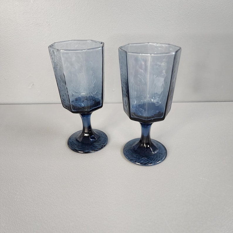 Set of 2 Libbey Facets Cobalt Blue Drinking Glasses image 1