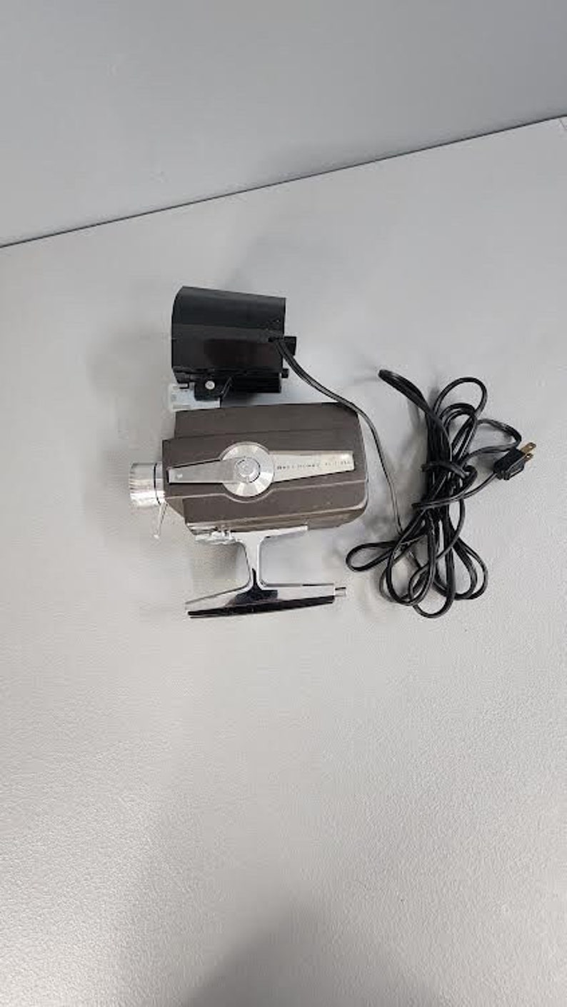 Bell and Howell Super Eight Video Camera image 3