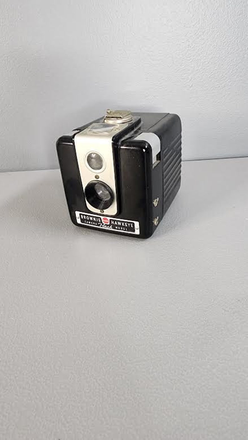 Vintage Brownie Hawkeye Camera image 1
