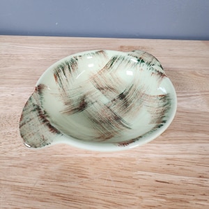 Vernon Ware Raffia Bowl Multiples Available Discounted