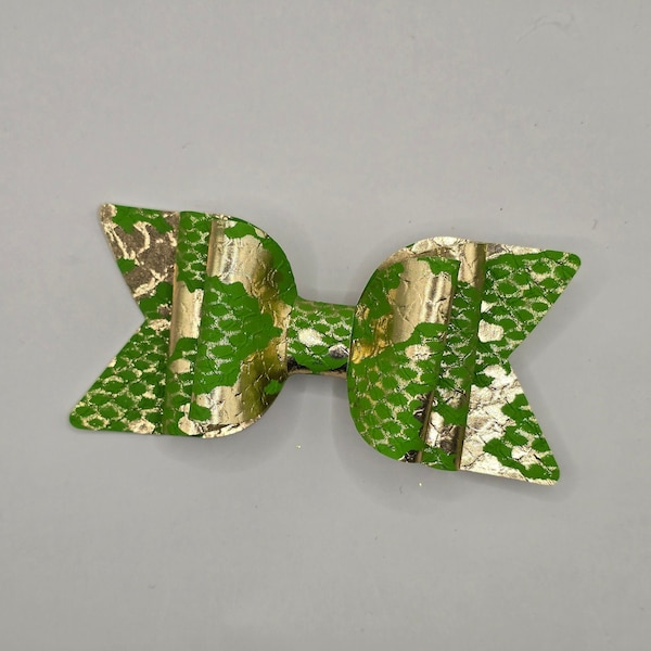 Baby Bow Alligator Hair Clip, Baby Hair Clips for Fine Hair, Cute Baby Girl Bow, Aesthetic Hair Accessories, GREEN SNAKESKIN Faux LEATHER