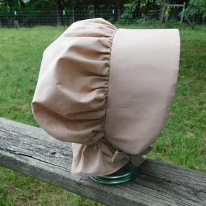 Tan pioneer bonnet, colonial bonnet, peasant dress, 1800s dress, little house, Downton Abby, centennial, America, Victorian dress, woman hat