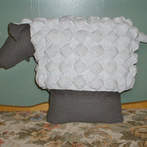 Lamb pillow, 100% wool, locally grown, biscuit quilt, animal pillow, sheep pillow, sheep, lamb, gift for new born, penticost, Easter, USA