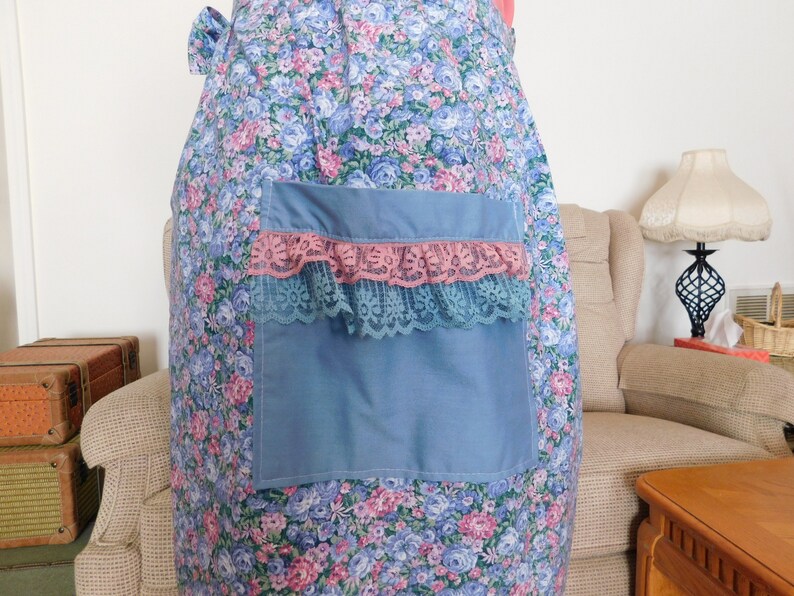 Country Apron With Pockets Lace Apron Pioneer Apron Vintage Etsy