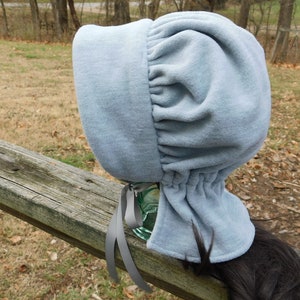 Grey winter bonnet, winter hat, Amish winter bonnet, pioneer trek dress, winter hat, polar fleece, Mennonite, prairie bonnet, colonial