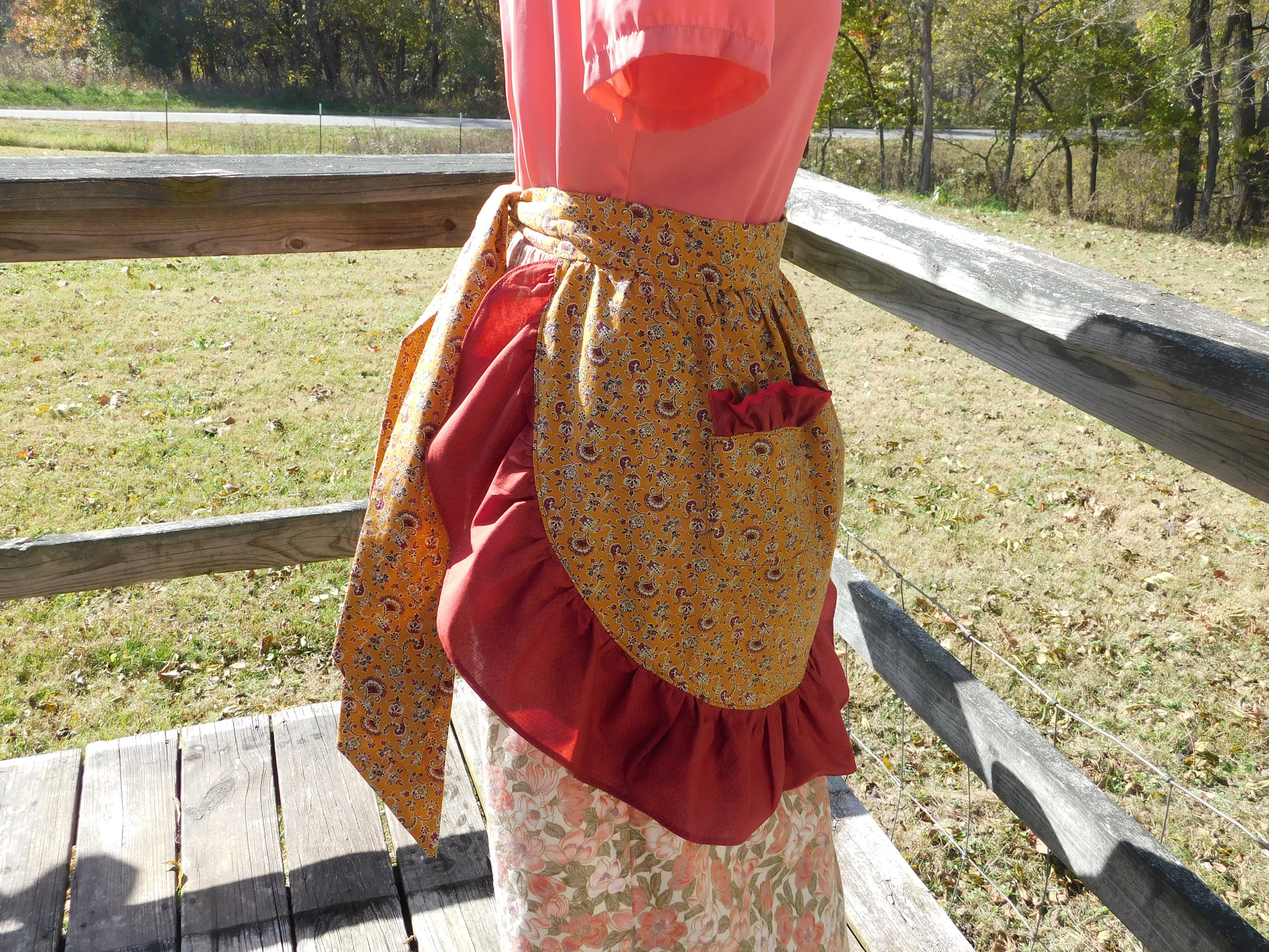 Vintage half apron gold apron red apron woman's apron Etsy 日本