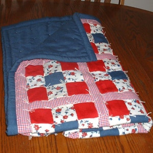 Americana quilt, hand tied quilt, Amish quilt, patriotic quilt, red white and blue, USA, american made, Colonial quilt, patriotic throw