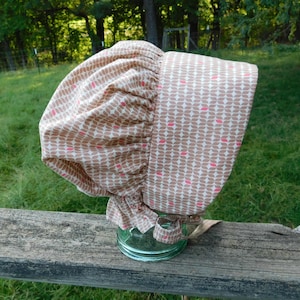 Tan print bonnet, Mennonite bonnet, summer hat, garden hat, Amish bonnet, pioneer bonnet, LDS trek, Pioneer trek, prairie bonnet, frontier