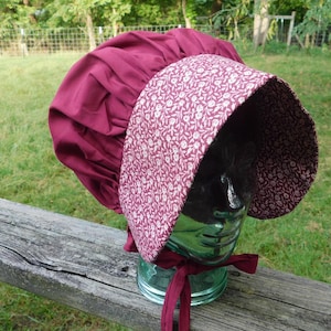 Two-tone burgundy bonnet, Amish bonnet, prairie, head covering, red bonnet, cotton bonnet, frontier, pioneer, LDS trek, made in USA, hat