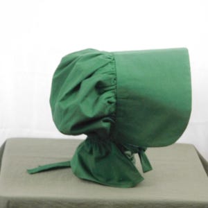 Two-tone green bonnet with extra-long brim, pioneer trek bonnet, colonial dress
