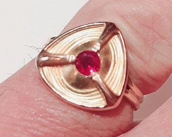 Vintage Art Deco Ruby gold ring
