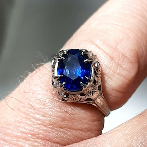 Sapphire Filigree Ring