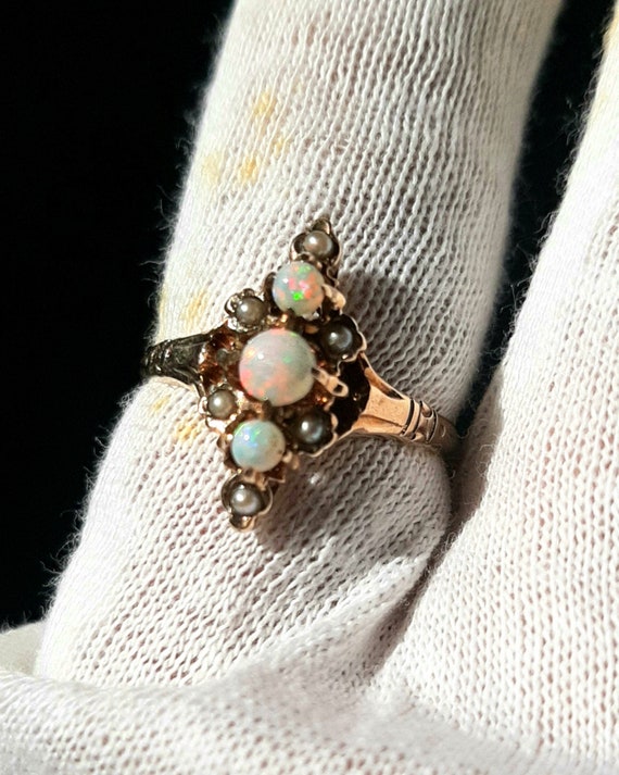 Antique Victorian opal pearl gold ring - image 1