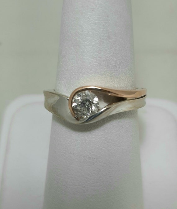 Canadian diamond 14k gold ring