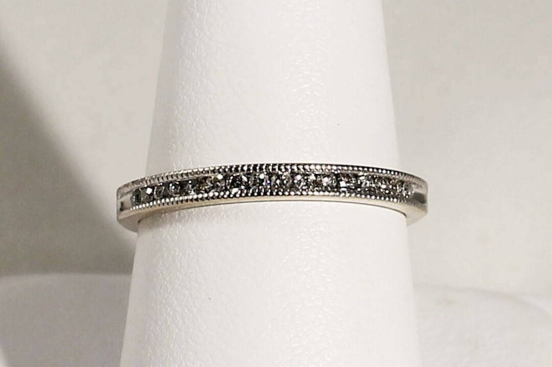 14K White Gold Channel Set 16 Diamond Wedding Band - Etsy